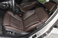 2018款宝马5系改款2.0T自动530Li尊享型豪华套装