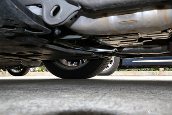 2017款英菲尼迪Q70L 2.5L自动豪华版