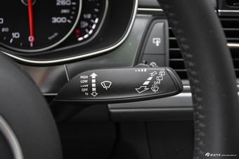 2017款奥迪A6 1.8T自动Avant时尚型