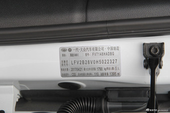 2017款奥迪A3 1.4T自动Sportback 35 TFSI风尚型