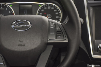 2016款陆风X5 Plus 1.5T自动创领版