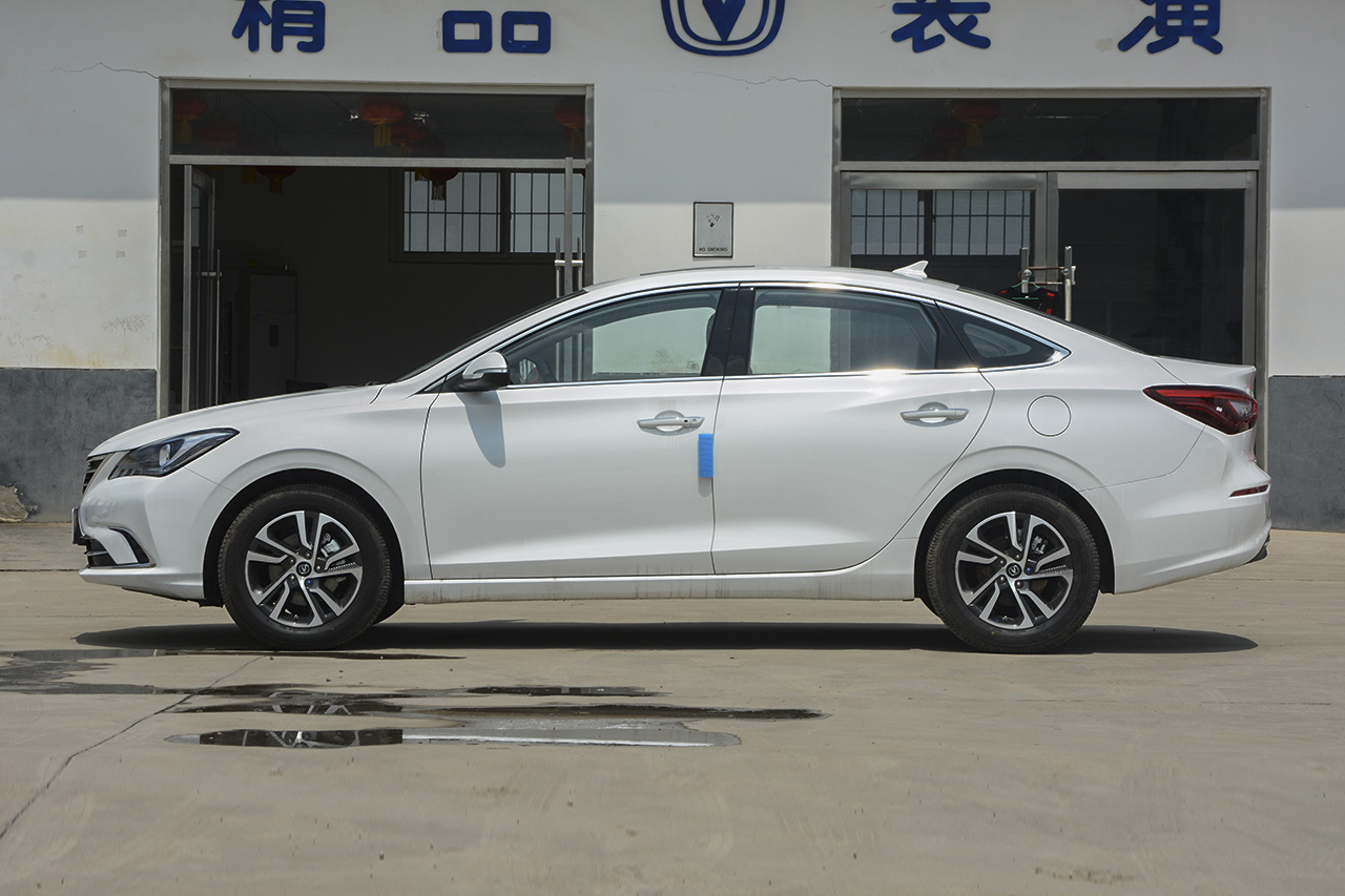 2018款逸动1.6L GDI手动领尚型