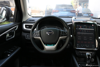 2018款斯威X7 1.5T手动豪华型7座