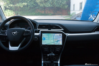 2018款海马S5青春版 1.6L自动旗舰定制版