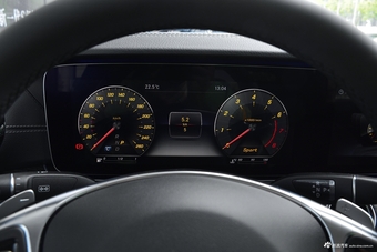 2018款奔驰E级改款2.0T自动 200L 运动型