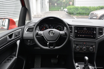 2018款高尔夫·嘉旅1.4T自动豪华型230TSI 2周年纪念版