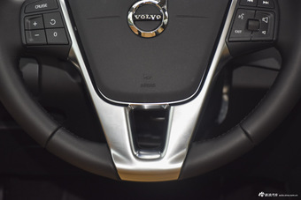 2017款沃尔沃V40 1.5T自动T3 智逸版