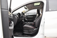 2018款北汽绅宝智行1.5T手动精英版