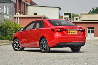 2017款荣威360 1.5L手动豪华版