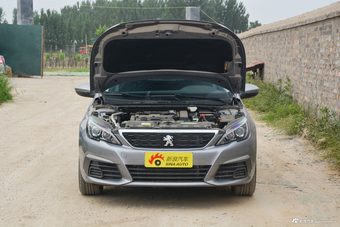 2018款标致308 1.6L手动时尚版