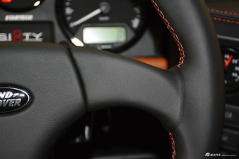 2016款卫士斯达泰克110 2.2L柴油68周年纪念版