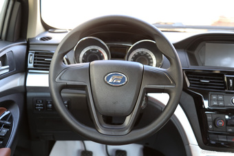 2015款雄师F22 1.9T手动两驱柴油标准型