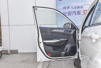 2017款CS35 1.6L手动豪华型