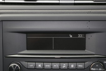 2018款标致308 1.6L自动时尚版