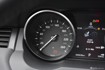 2018款揽胜极光2.0T自动致动版240PS