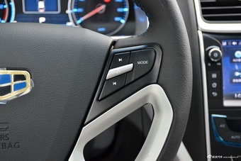 2016款吉利帝豪EV三厢精英型 白色