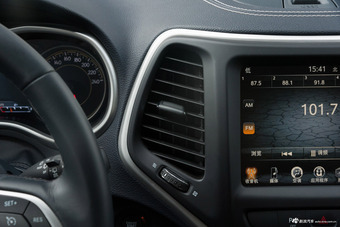 2017款自由光2.4L自动卓越版