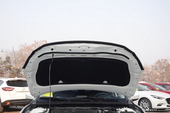 2017款马自达3昂克赛拉 三厢 2.0L 自动尊贵型