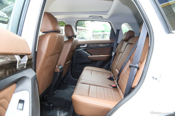 2016款北汽威旺S50 1.5T手动乐动版尊享型