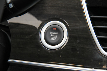 2017款宝骏560 1.5T DCT尊享型