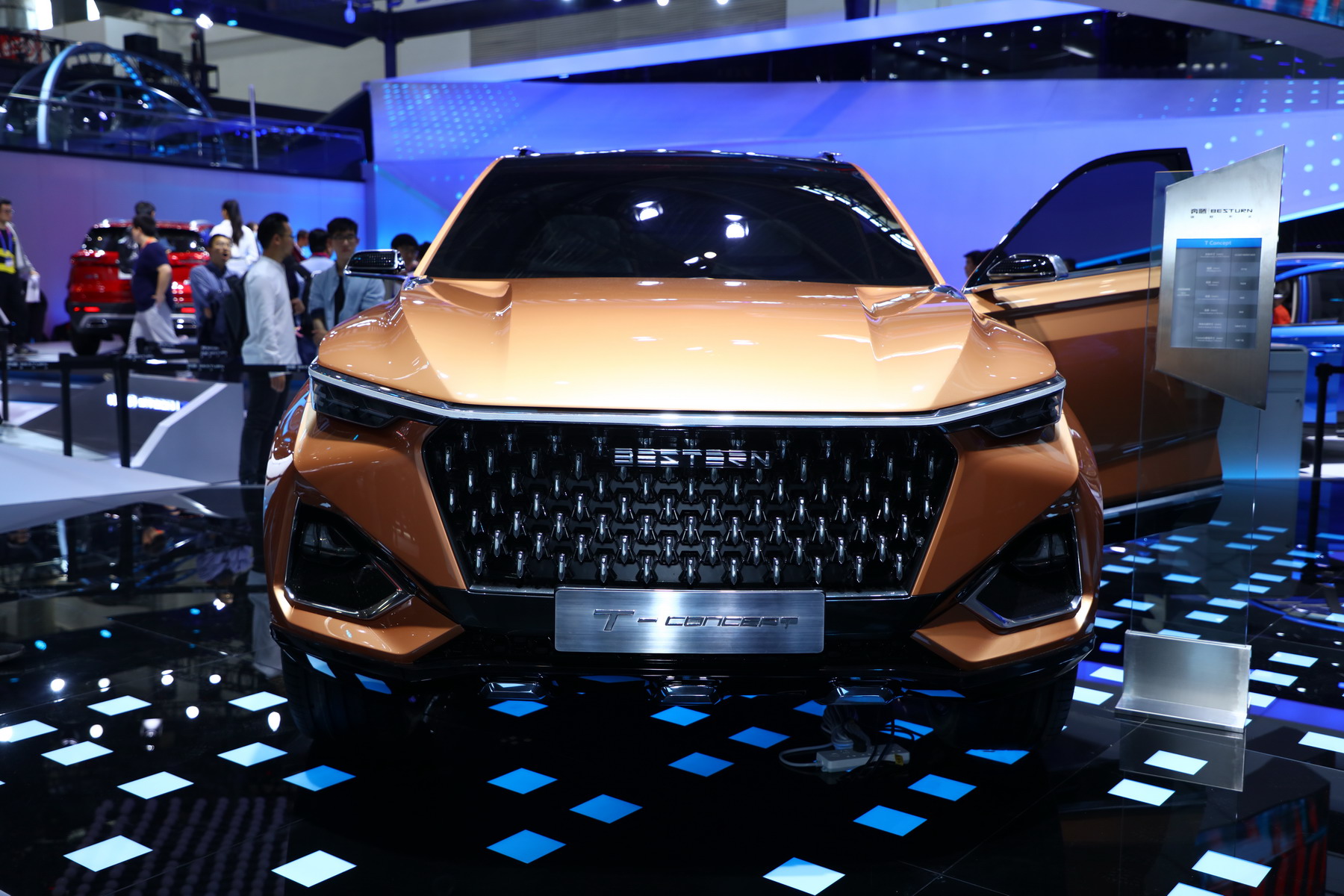 2020款奔腾t77pro15t自动精英型280tid