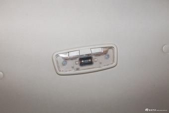 2017款宝骏560 1.5T DCT尊享型