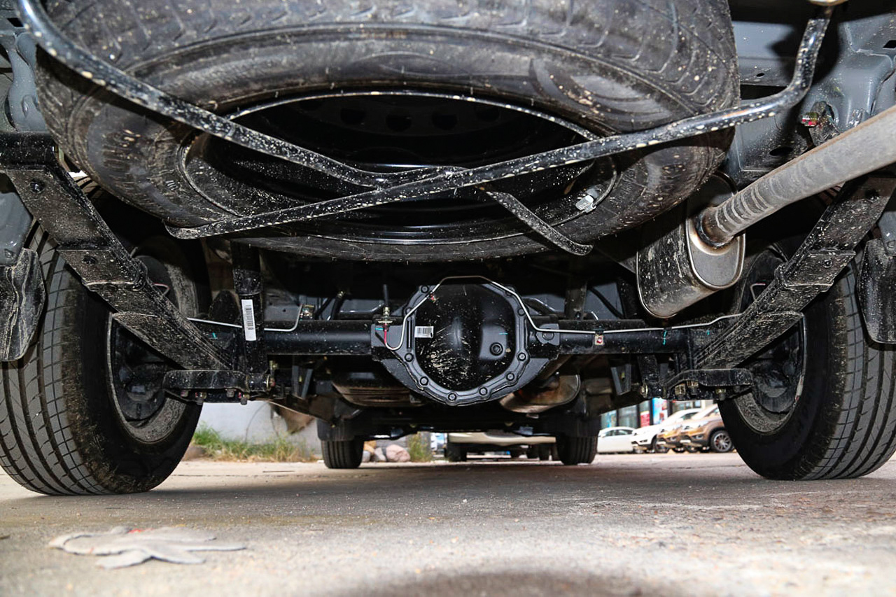 2017款菱智M5L 1.6L手动9座标准型