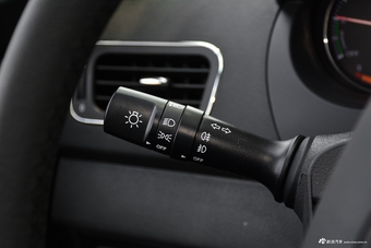 2017款江淮iEV4 豪华智能型