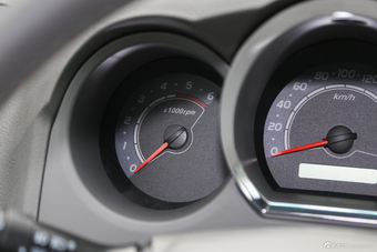 2016款黄海N1 2.8T手动柴油两驱运动版JE493ZLQ4CB