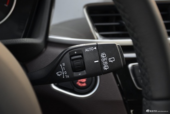 2016款宝马X1 1.5T自动sDrive18Li豪华型