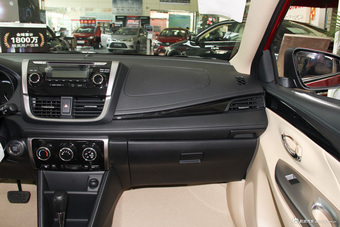 2016款YARiS L 致炫1.5L自动锐动版