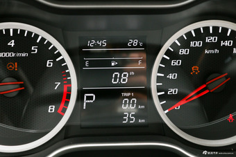  2019款奔腾X40 1.6L自动豪华型