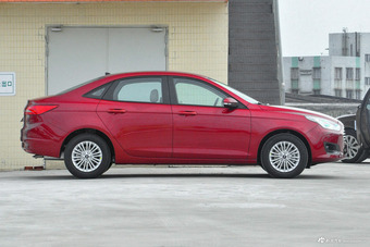 2017款福睿斯1.5L自动舒适型