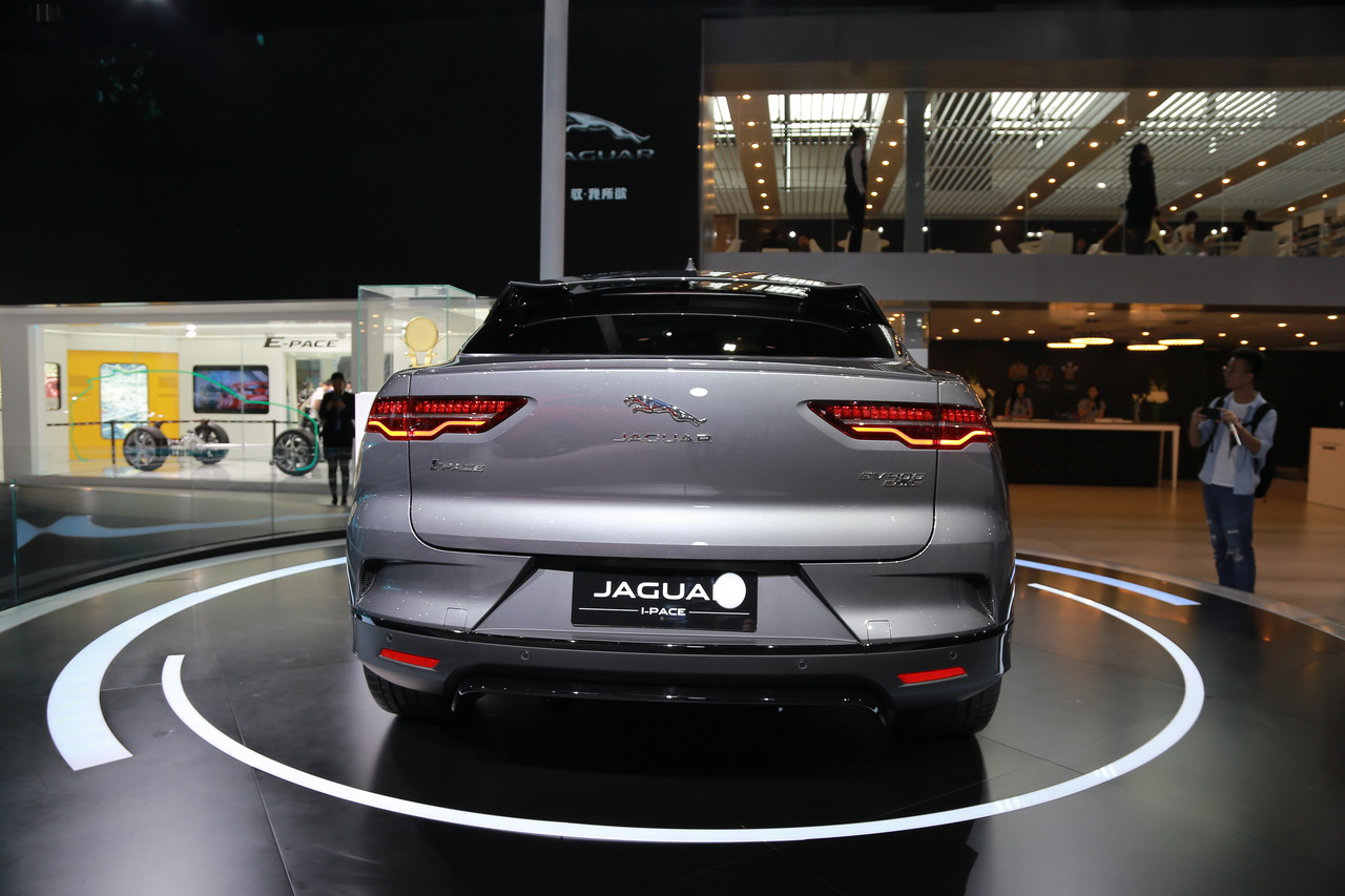 2018广州车展实拍：捷豹I-PACE新能源