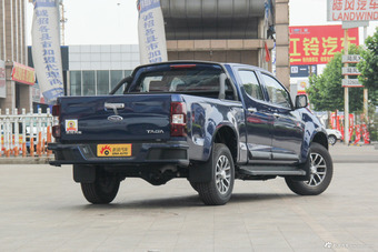 2018款庆铃TAGA 3.0T手动四驱超豪华版