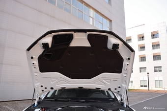 2018款奥迪A8L 3.0T自动55 TFSI quattro精英型