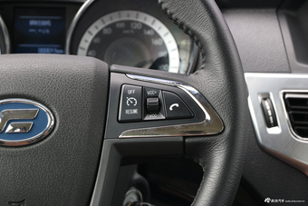 2017款揽福1.9T手动柴油两驱豪华版7座