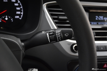 2016款悦纳1.4L手动青春版GS