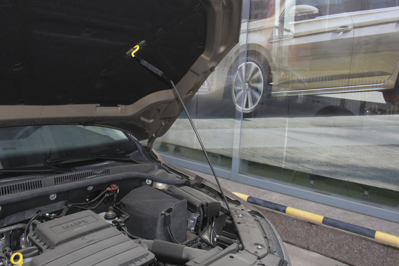 2018款速腾1.6L自动舒适型