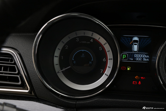 2018款雄师F22 1.9T自动两驱柴油旗舰型D19TCIE2