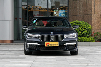 2018款宝马7系740Li 3.0T自动领先型M运动套装 