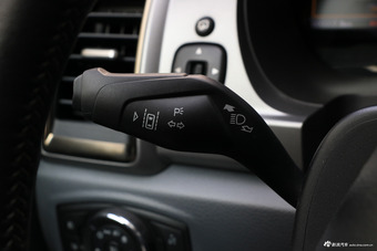 2017款撼路者2.0T自动四驱豪华版汽油7座