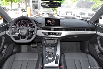 2017款奥迪A5 2.0T自动Sportback 45 TFSI quattro运动型图片