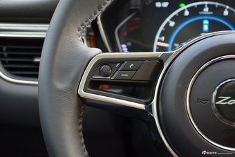 2017款众泰SR9 2.0T 手动极致之梦版（黑色）