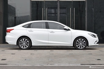 2018款睿骋CC1.5T自动智雅型