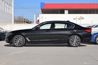 2019款宝马5系2.0T自动530Li 尊享型豪华套装