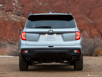 本田硬派SUV Passport官图 简直是越野利器