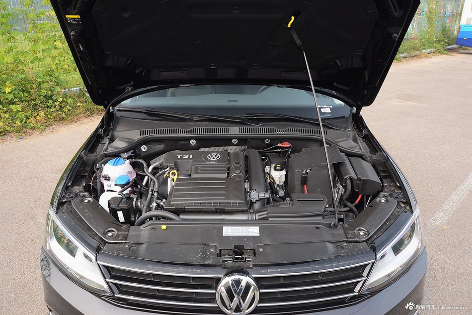 2017款速腾1.4T手动舒适型230TSI