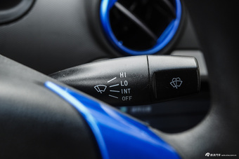 2016款江铃E200舒适型