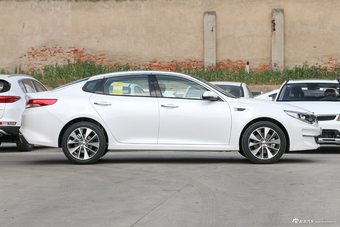 2017款起亚K5 2.0L自动15周年特别版LUX